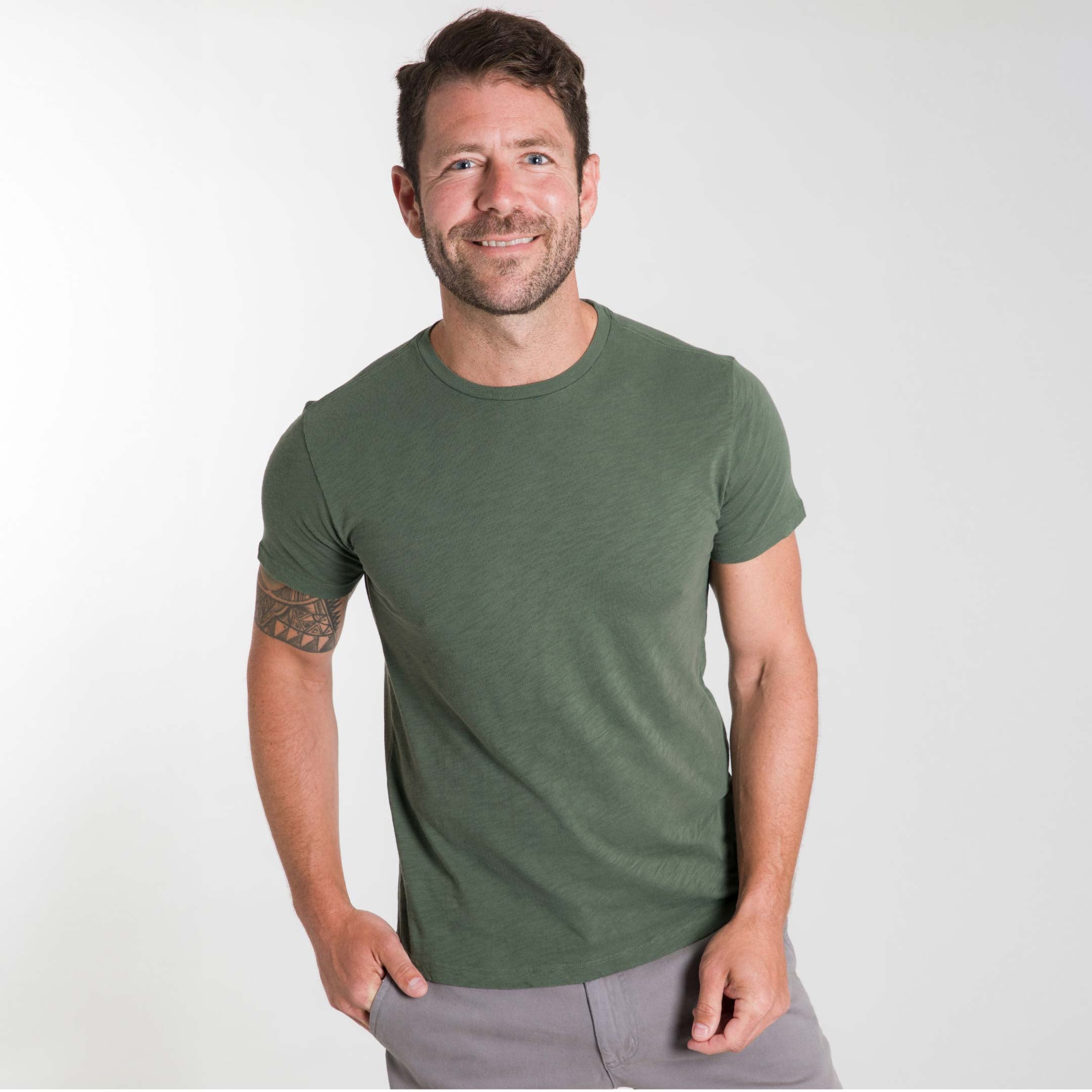 Ash & Erie Lightweight Washed Dark Green Crew Neck T-Shirt for Short Men   Short Sleeve Premium Tee